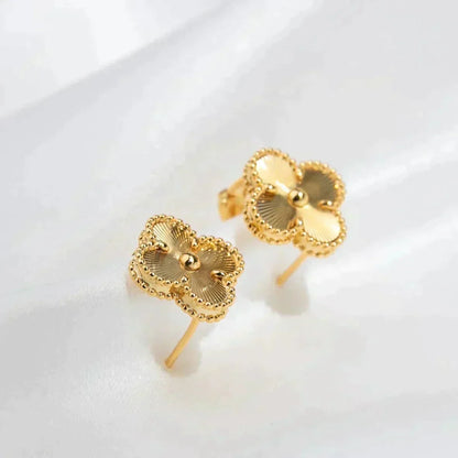 [Dawnora Jewelry]CLOVER MEDIUM 1 MOTIFS LASER EARRINGS