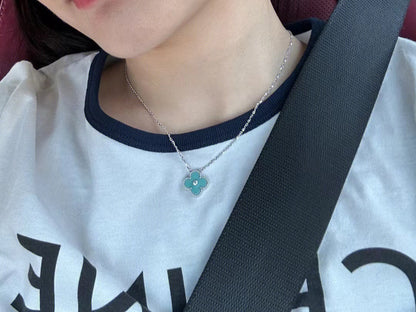 [Dawnora Jewelry]CLOVER 1 DIAMOND LIGHT BLUE SILVER NECKLACE