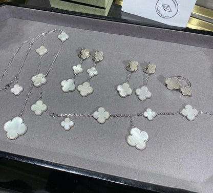 [Dawnora Jewelry]CLOVER 5 MOTIF WHITE MOP SILVER BRACELET