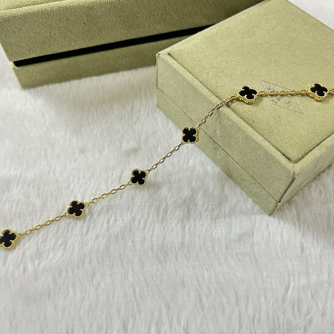 [Dawnora Jewelry]CLOVER 6 MOTIF  ONYXS BRACELET